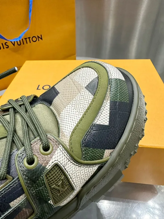 Louis Vuitton Shoe 